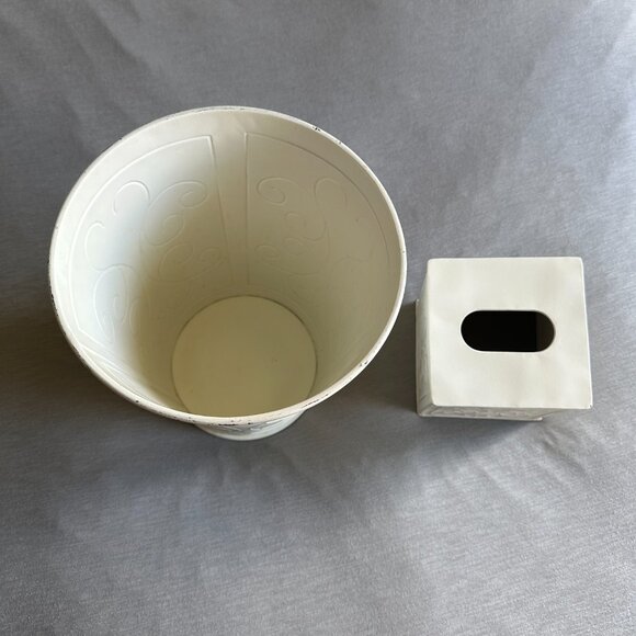 Distressed Metal Trash Can and Tissue Cover Bathroom Set - Picture 4 of 9